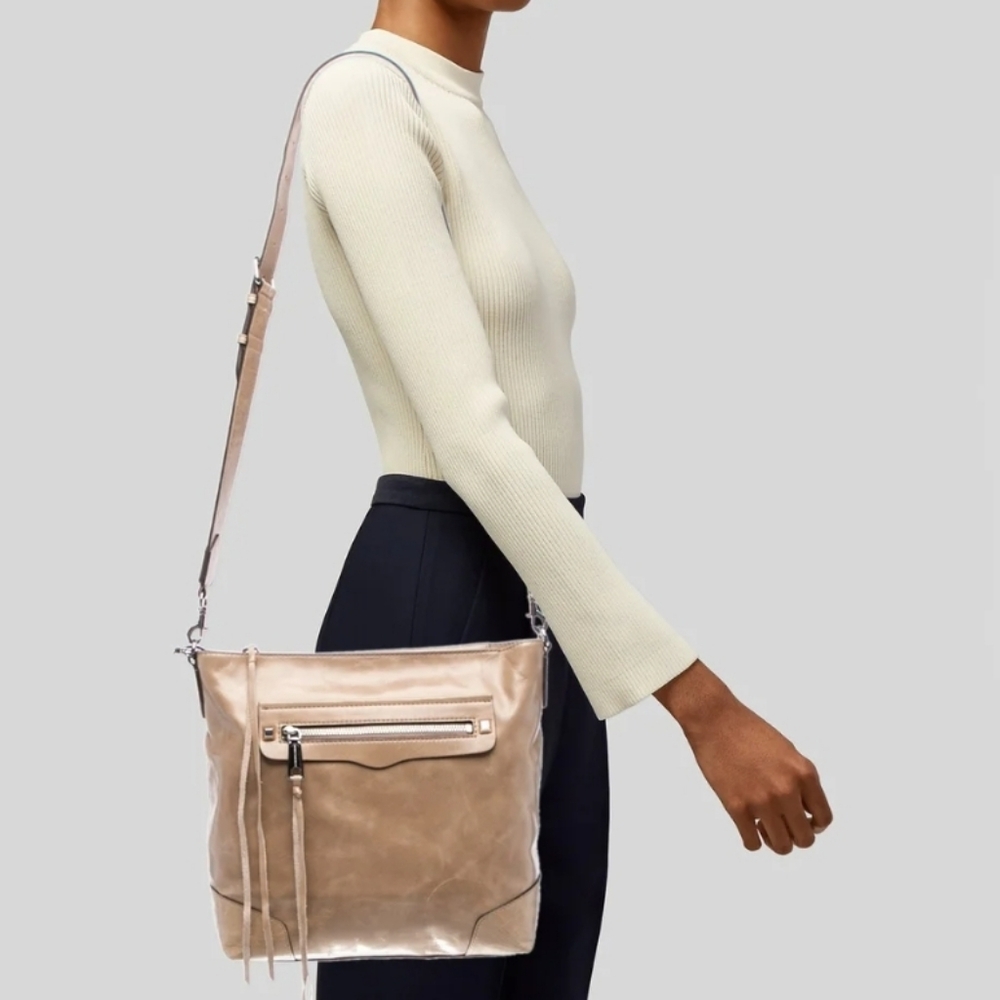 NWT Rebecca Minkoff Regan Slim Bucket Shoulder Bag Cammeo Taupe Beige Crossbody